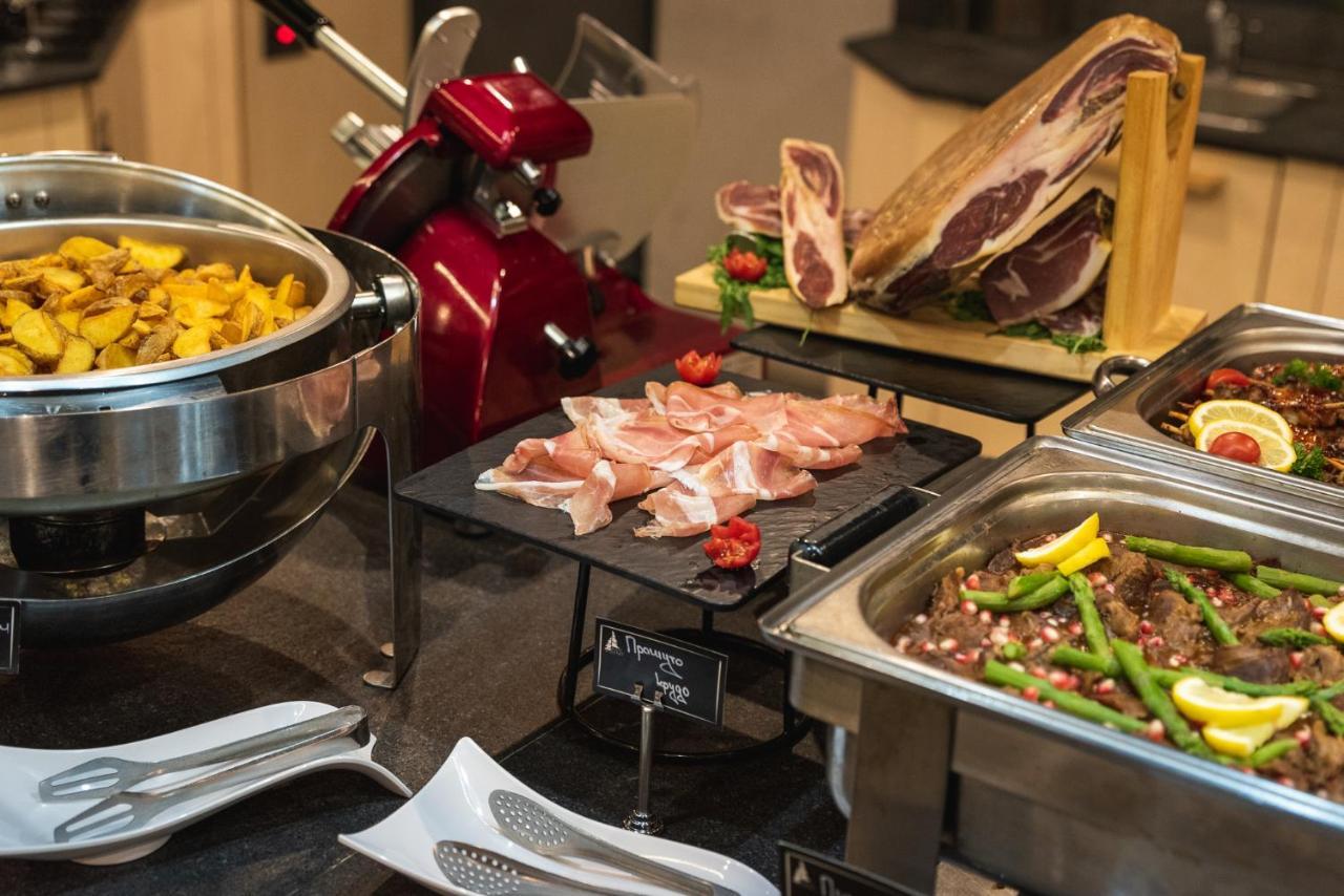 Hotel Arte Spa & Park Velingrad Exterior foto A chafing dish