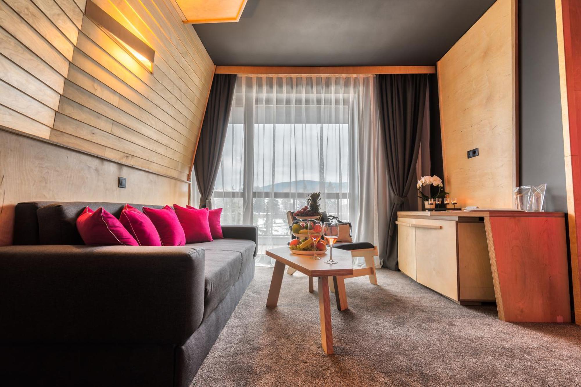 Hotel Arte Spa & Park Velingrad Quarto foto A suite at the hotel