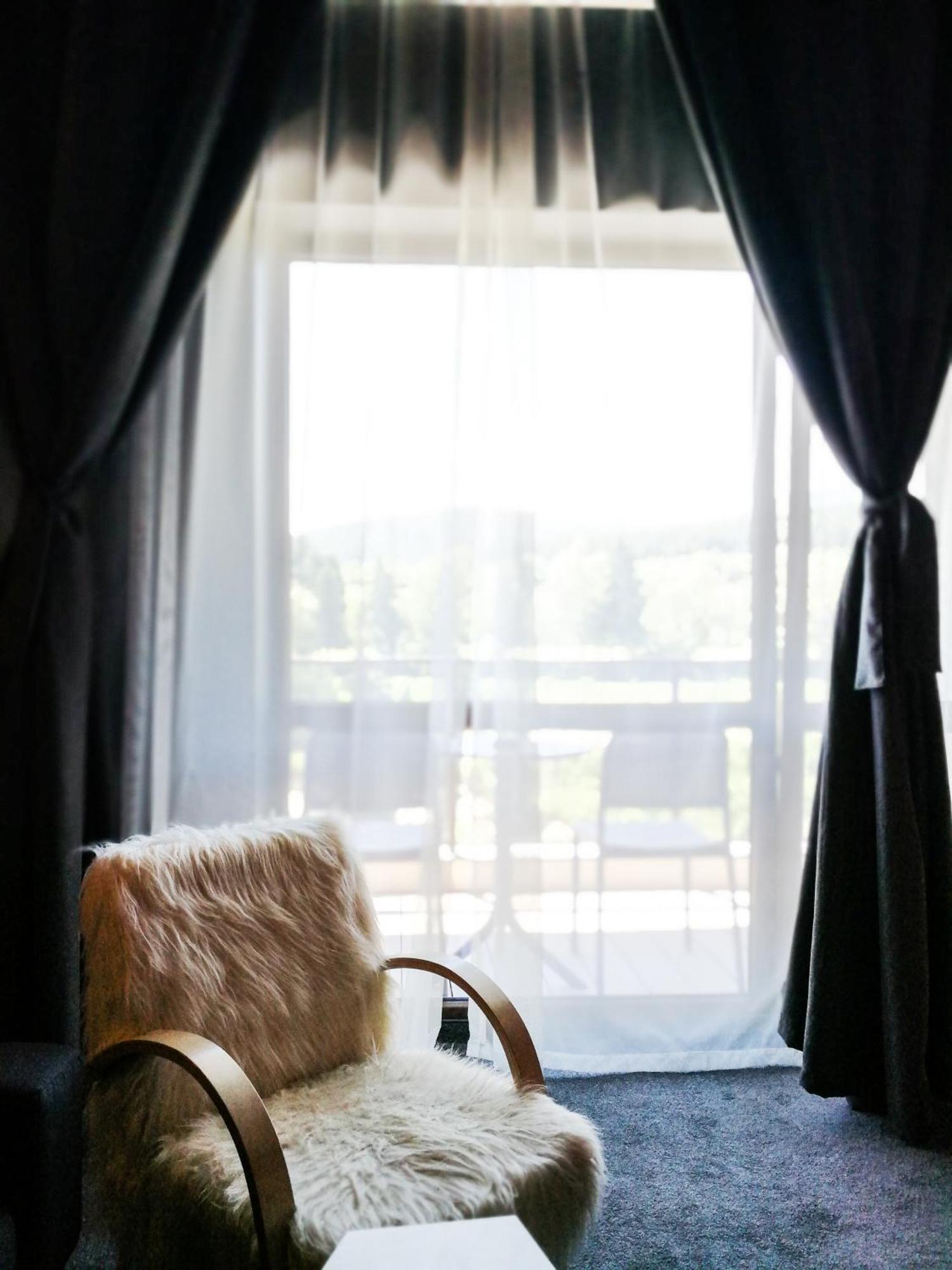 Hotel Arte Spa & Park Velingrad Quarto foto Curtains