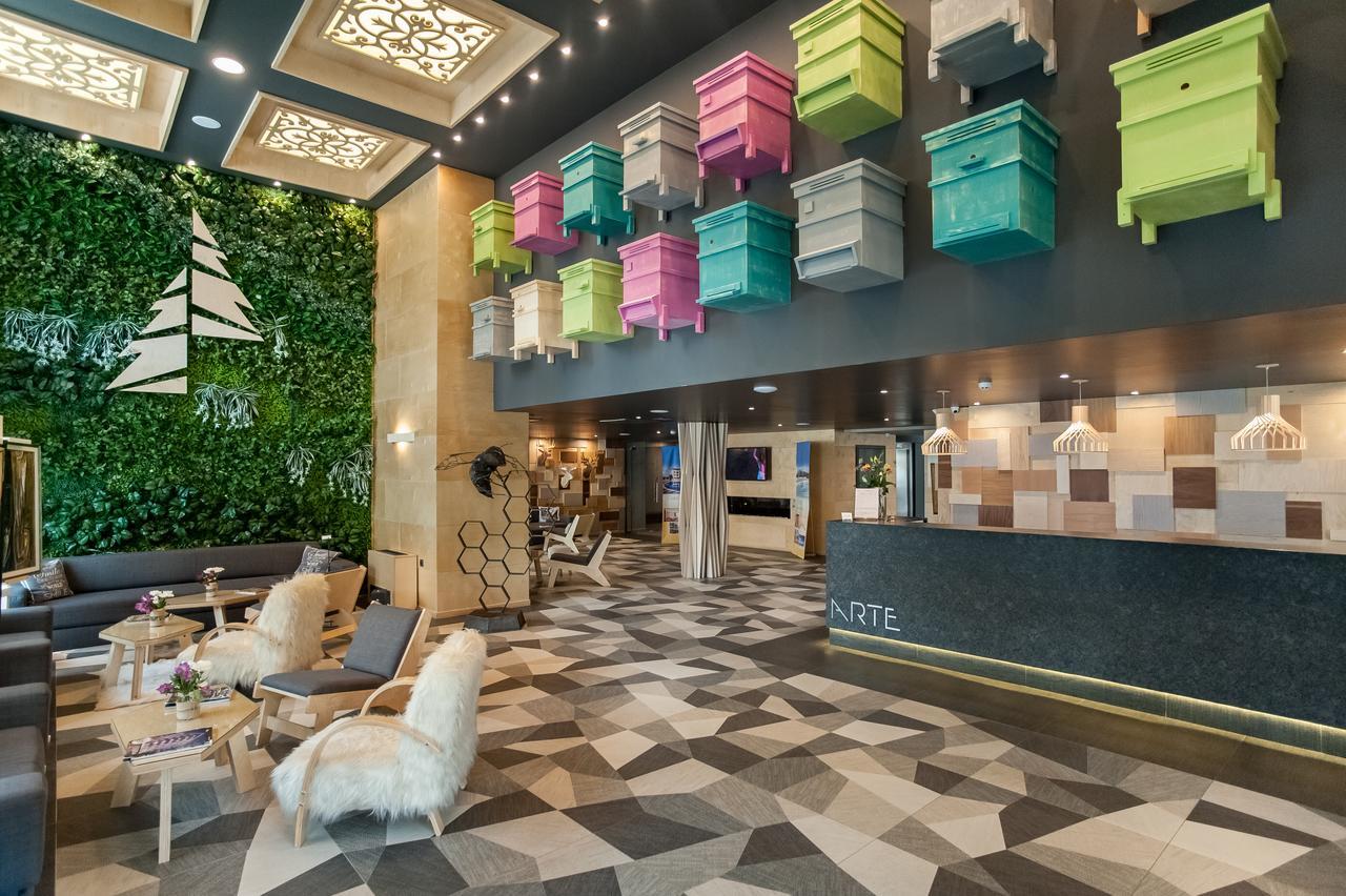 Hotel Arte Spa & Park Velingrad Exterior foto The lobby of the hotel