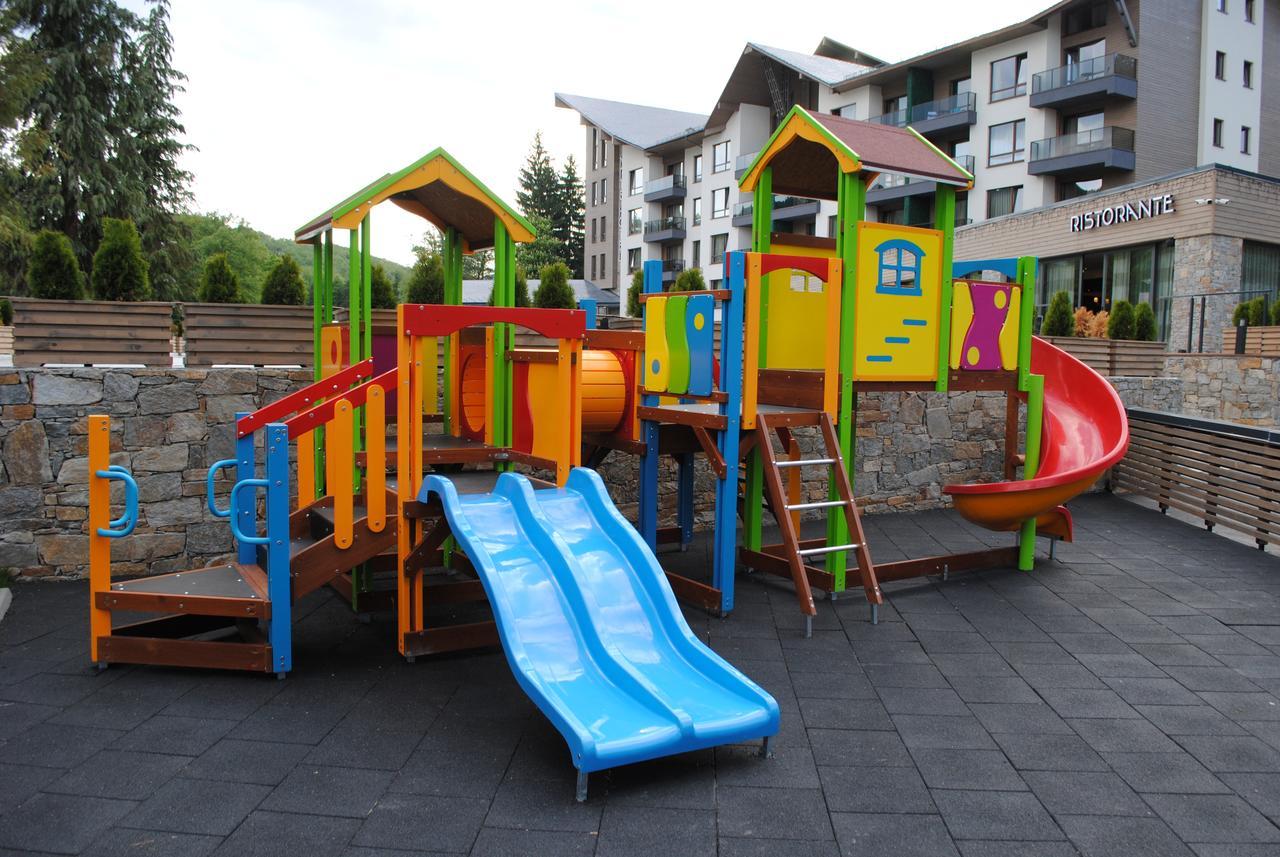 Hotel Arte Spa & Park Velingrad Exterior foto Playground in Poland